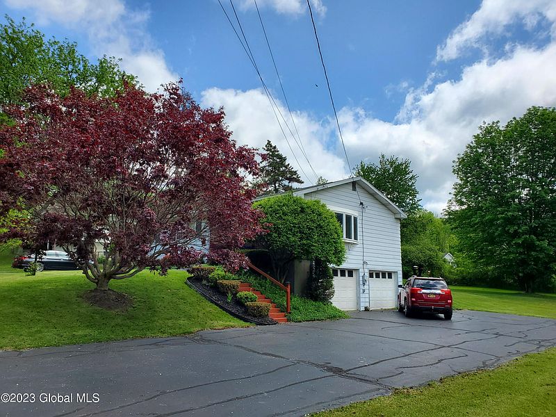 2nd image of 7 Muriel Drive