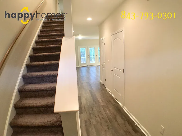 230 Buchanan Cir — Photo 2