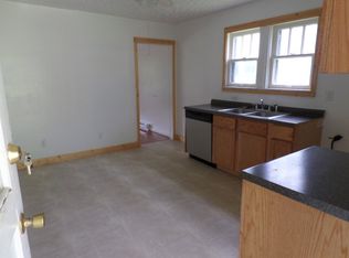 305 Riverside Dr, Rich Creek, VA 24147