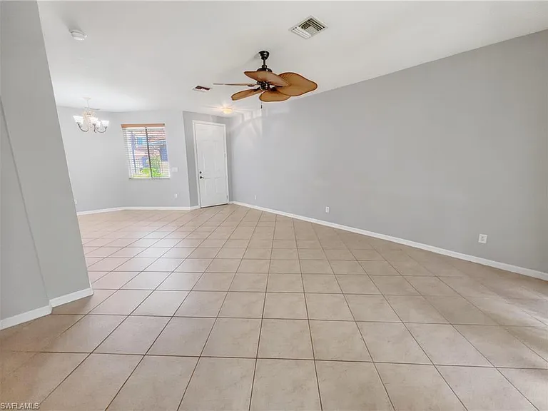 9706 Roundstone Cir — Photo 3
