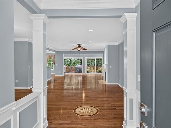 2nd image of 7 Shinglewood