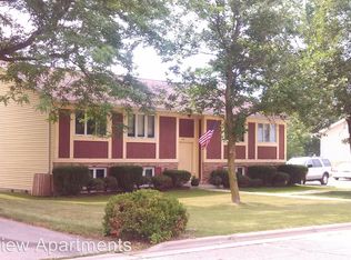 1445 Lakeview Dr APT 4, Fort Atkinson, WI 53538