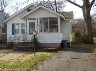 11 New St, Butler, NJ 07405