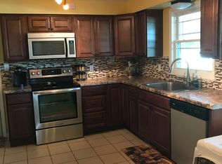 1198 Burnette St, Neenah, WI 54956