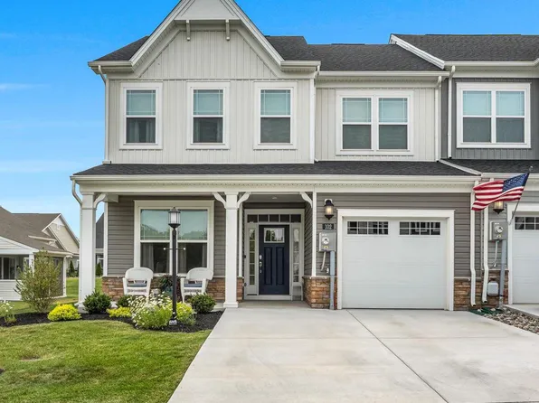 102 Grand Overlook Dr, Gettysburg, PA 17325