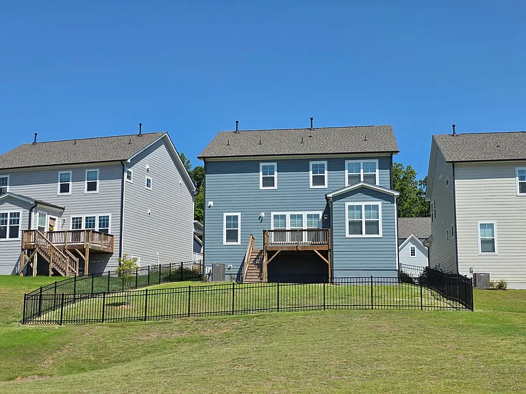 130 Highpointe Dr — Photo 34