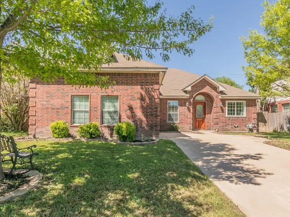 1404 Clarendon St, Fort Worth, TX 76134