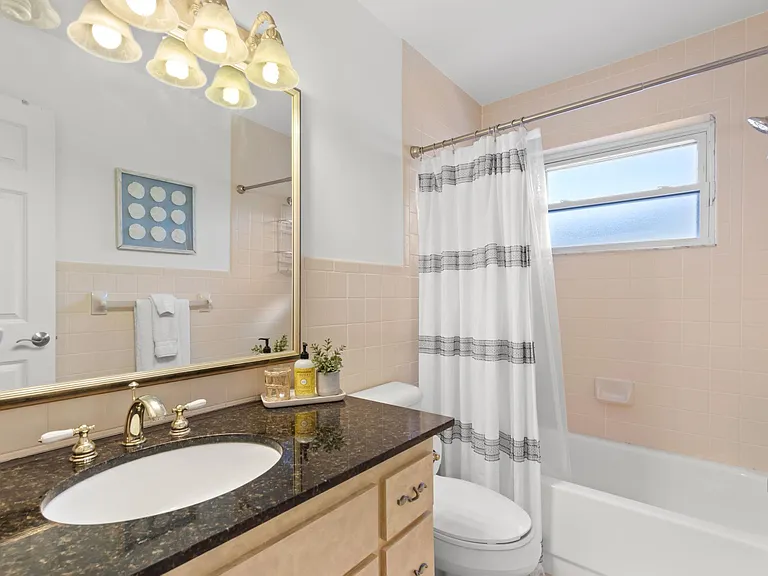 4530 13th Way NE — Photo 35