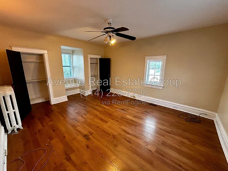 6028 Pershing Ave — Photo 15
