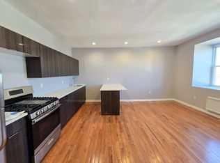 875-876 18th Ave #301, Irvington, NJ 07111