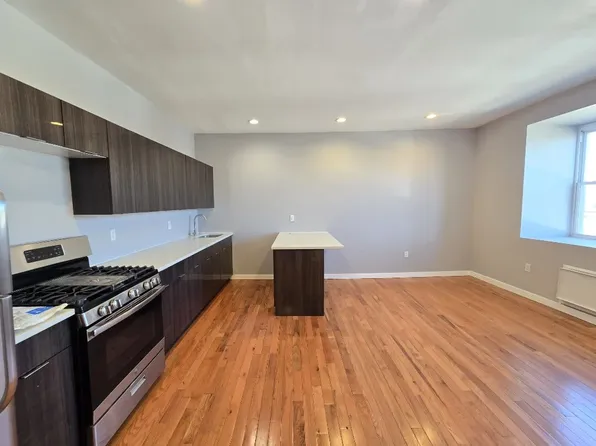 875-876 18th Ave, Irvington, NJ