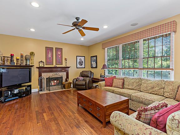 HeatherM-10 Travis-3.JPG