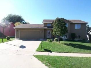 1209 S Hillview Rd, Sioux Falls, SD 57110