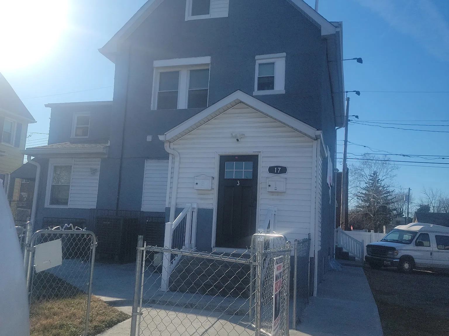 6 bed, $550 — Photo 1