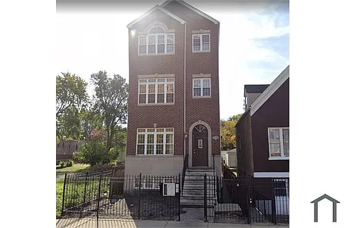 2923 W Arthington St Photo 1