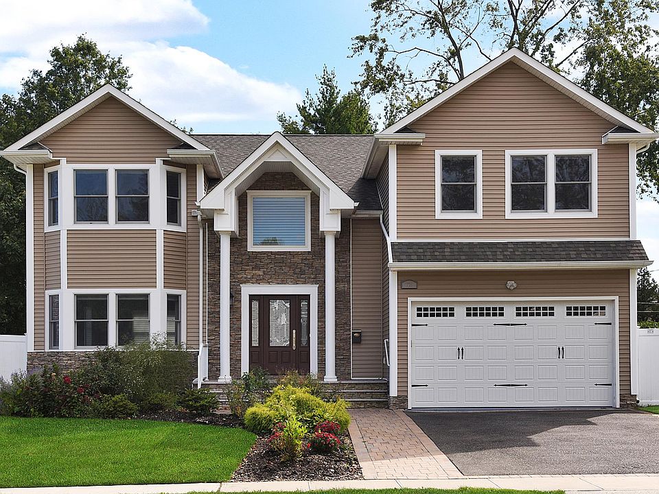 1st image of 31 Orange Dr