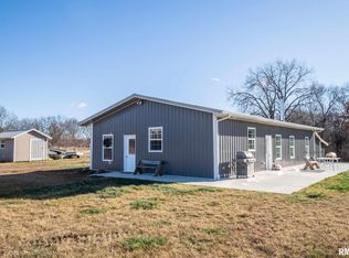 30433 Tyrrell Rd, Mackinaw, IL 61755