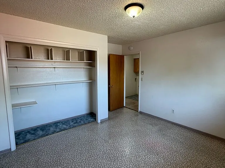 2437 Garden Ave — Photo 9