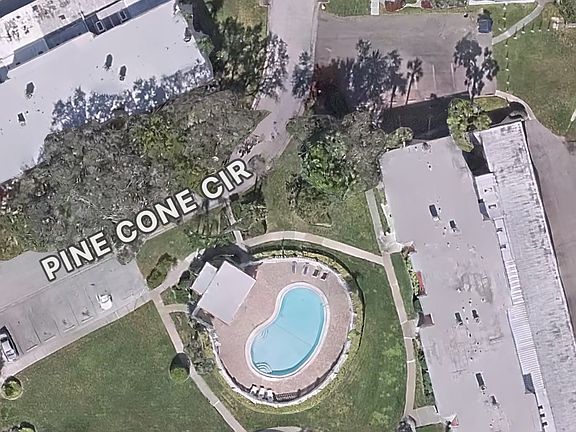 2nd image of 2929 Pine Cone Cir #12