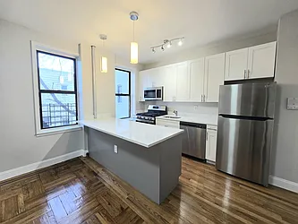 2075 East 16th Street, #2M