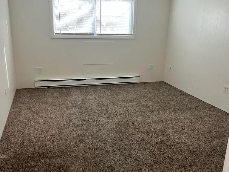 40 Catharine Street — Photo 4
