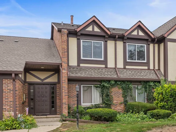 407 Ramblewood Dr APT D, Glen Ellyn, IL 60137