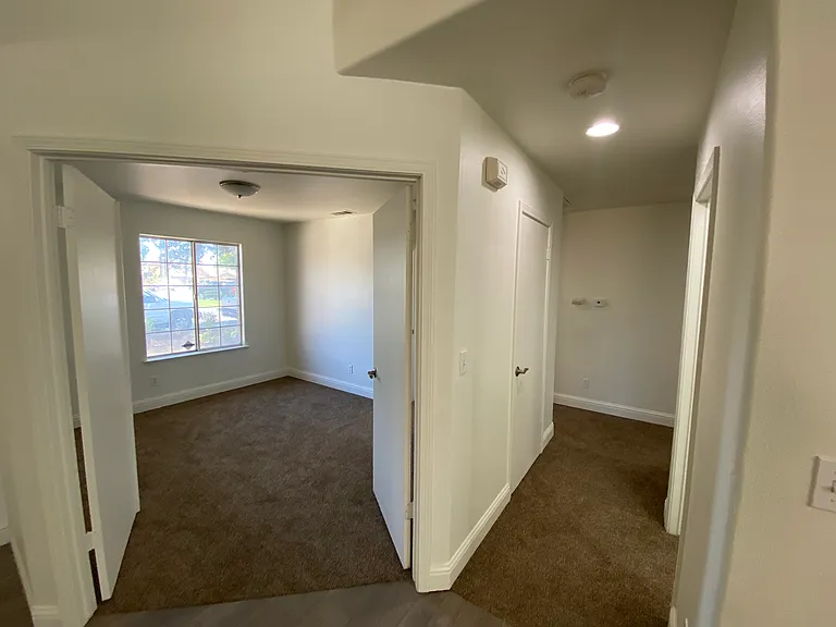 5260 E Wildflower Ln — Photo 8