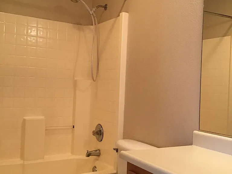 4012 Wimbledon Dr — Photo 10