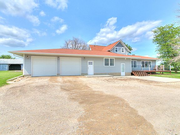 5th image of 3015 Tollman Ave