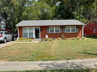 421 Mac Brae Rd, Louisville, KY 40214