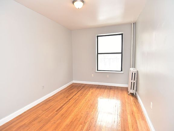 3rd image of 225 W 146th St APT 1b