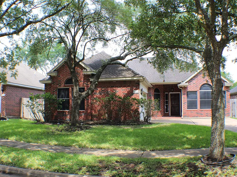 119 Lissa Ln — Photo 2