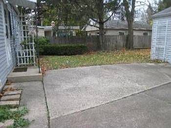 4th image of 1941 N Poplar St