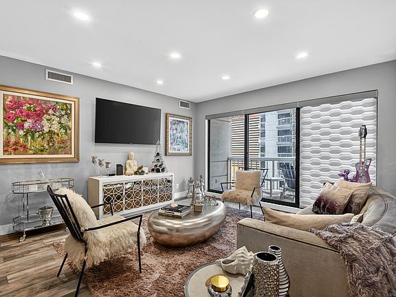 4th image of 3101 Boardwalk Tower 2 APT 1908