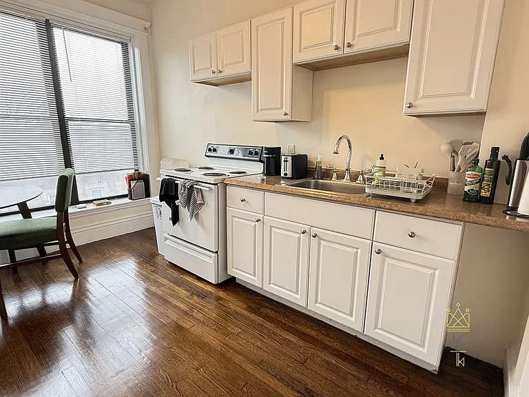 1963 Commonwealth Ave #7 — Photo 6