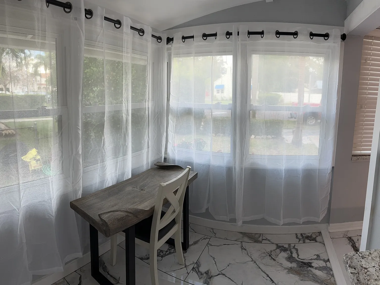 2 bed, 1000 sqft, $2,995 — Photo 4
