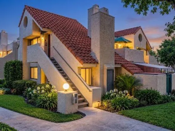 321 N Melrose Dr Unit B, Vista, CA 92083
