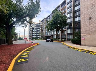 9060 Palisade Ave APT 803, North Bergen, NJ 07047
