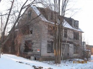 12 Ash St, Newport, NH 03773