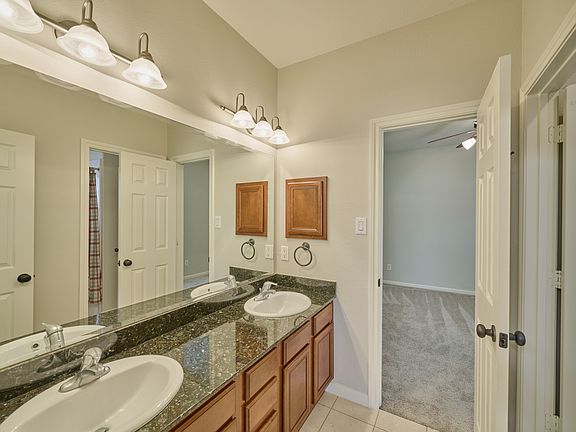 4th image of 2726 Misty Heath Ln
