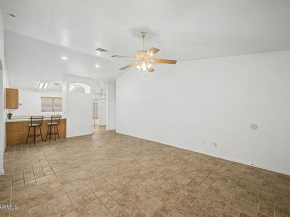 5th image of 2619 E HELENA Drive