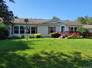 6592 Bowers Rd, Imlay City, MI 48444