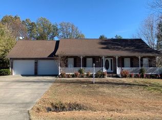 1204 Timberlake Dr, Dexter, MO 63841