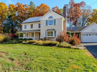 7 Ruth Dr, Wilbraham, MA 01095