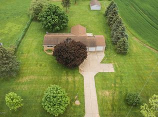 12271 S Bauer Rd, Eagle, MI 48822