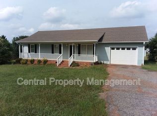 5423 Parris Bridge Rd, Boiling Springs, SC 29316