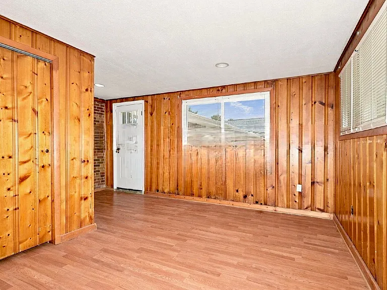 929 Lebon Dr — Photo 7