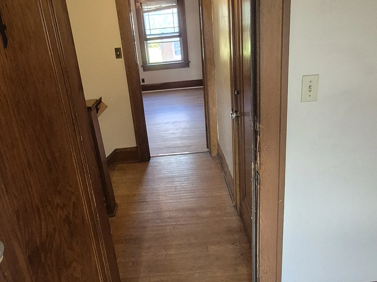 2 bed, 900 sqft, $1,000 — Photo 2