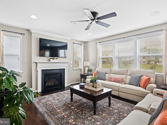 2nd image of 316 Daleview Dr