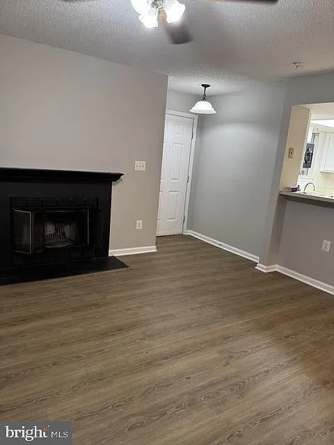 2 bed, 874 sqft, $1,900 — Photo 4